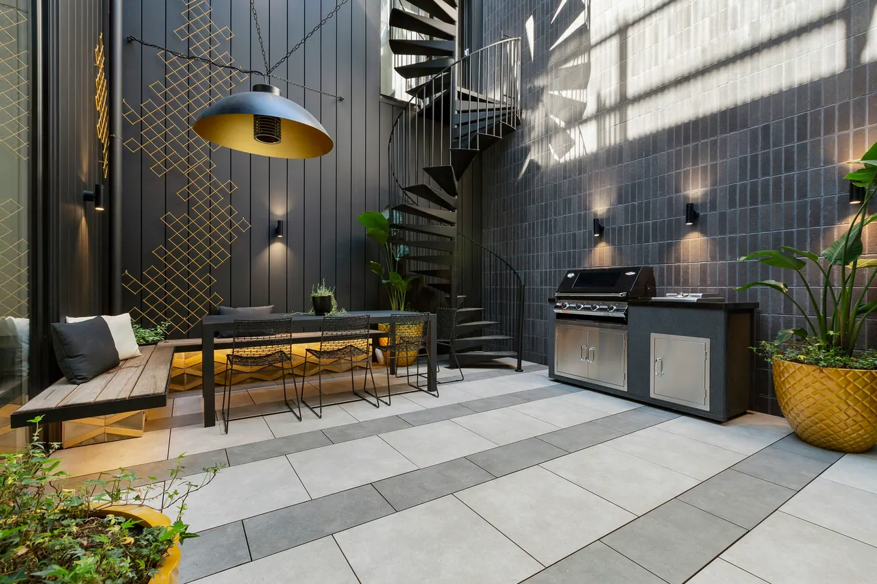Outdoor Kitchens